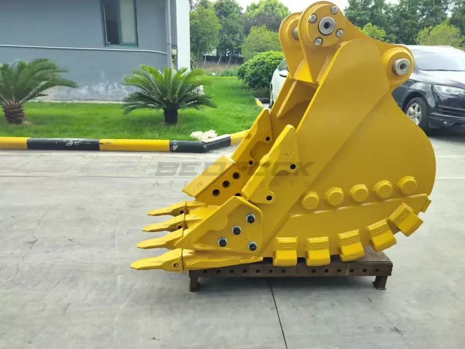 30in Severe Rock Excavator Bucket fits CAT 320 Excavator