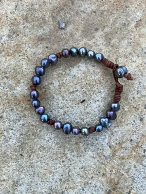 Black Pearl Angel Braclet