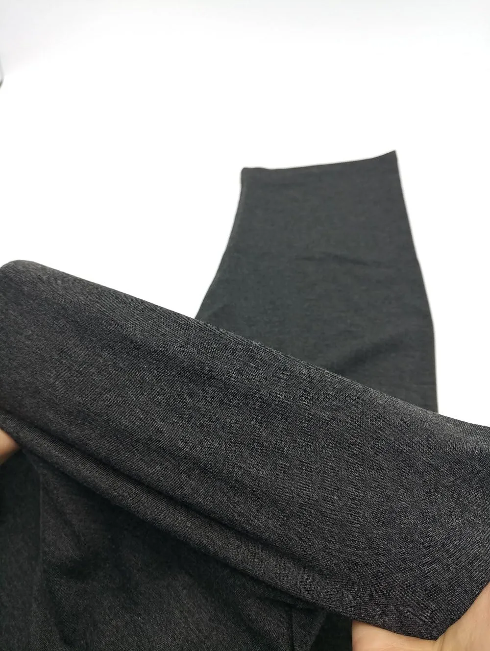 Cheapestbuy Women's Plus Size Capri Leggings Lightweight Soft Crop Leggings Basic Capris Yoga Pants