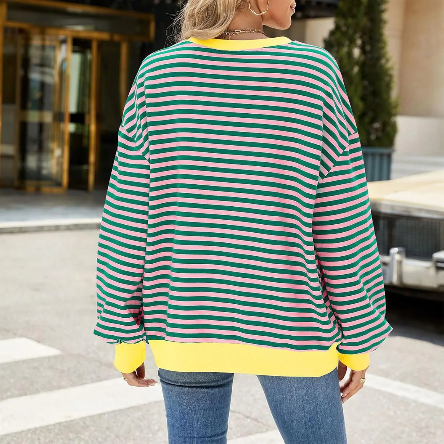 Crewneck Tops for Women Long Sleeve Striped Graphic Tees Oversized Fall Blouse Dressy Casual Going Out Tunic Shirts