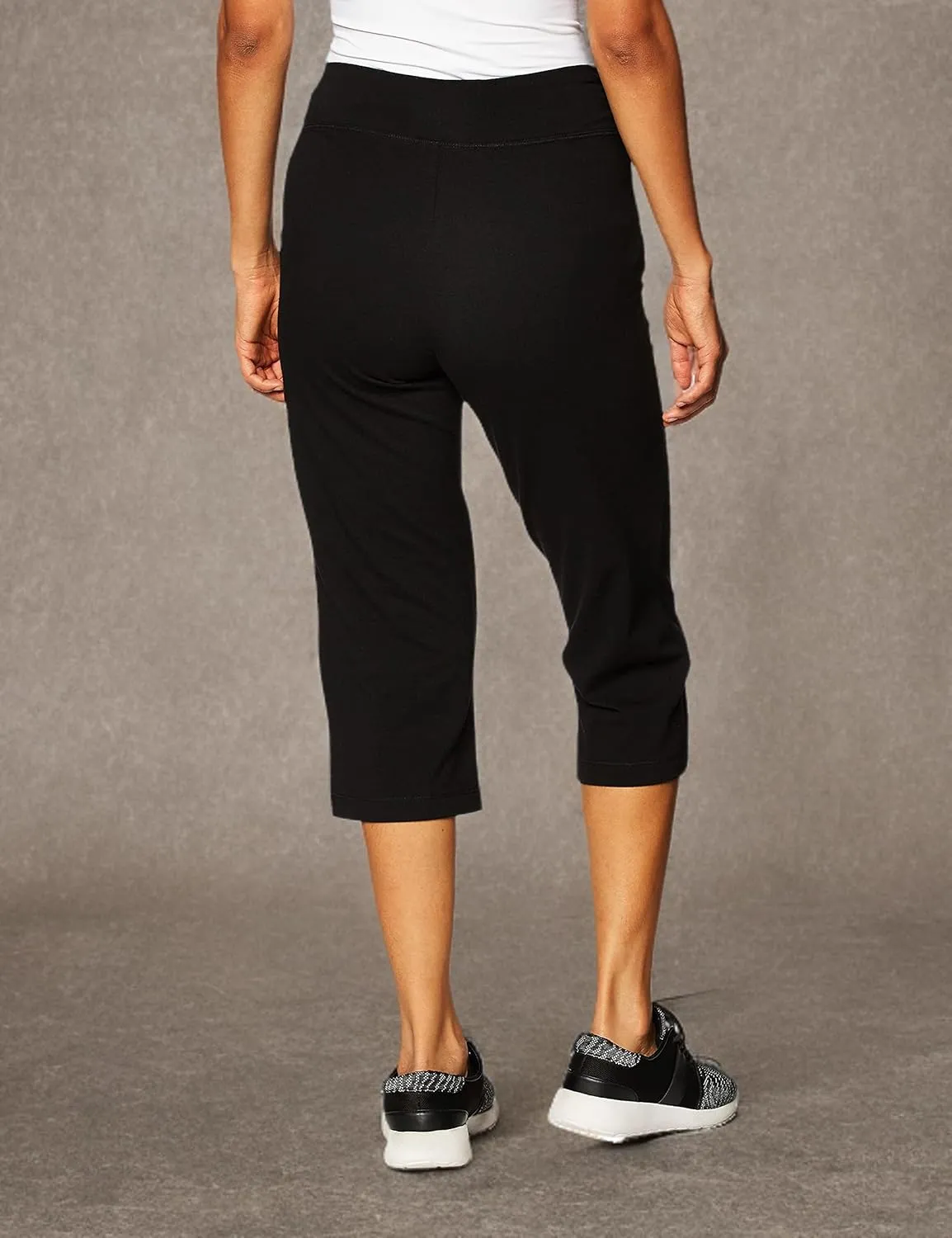 Danskin Women's Essential Sleek Fit Crop Pant