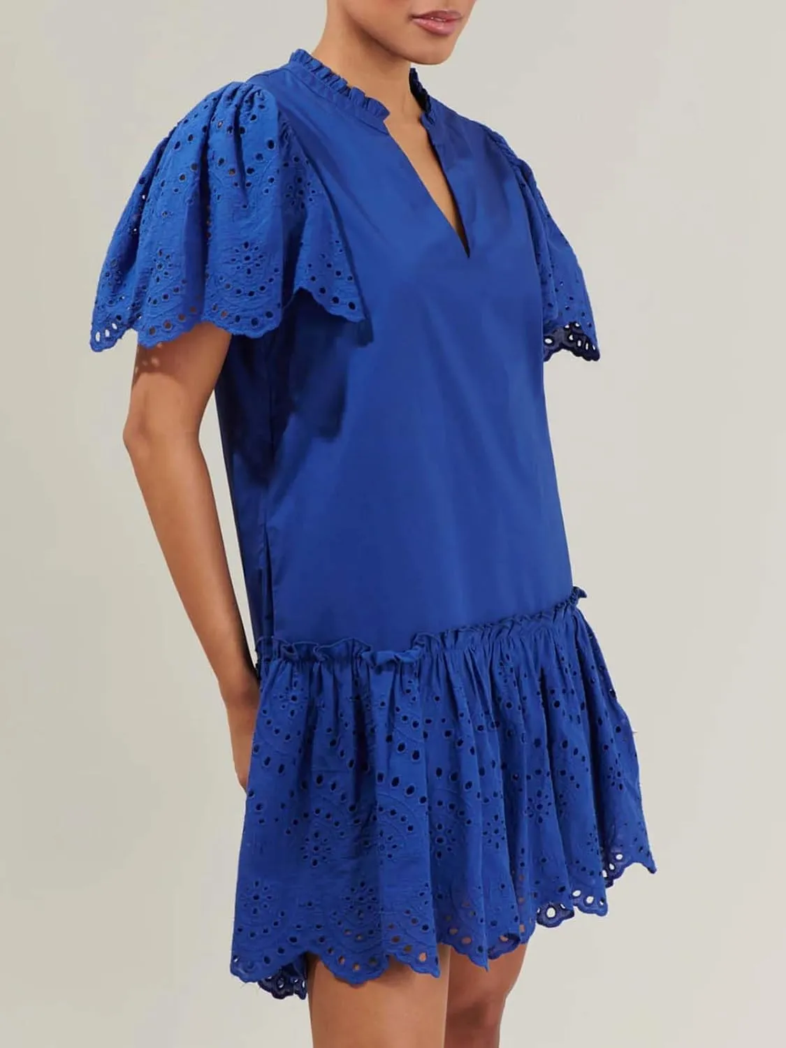 Womens Summer Boho Resort Dresses Moss Eyelet V-Neck Ruffle Cap Sleeve Mini Dress Beach Sundress with Pocket
